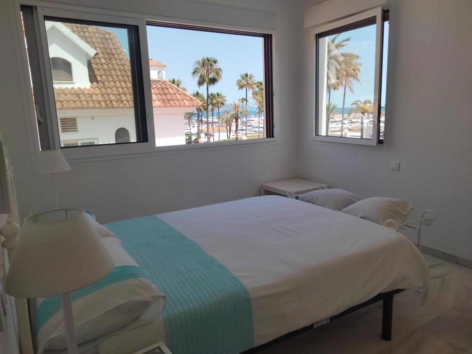 Apartamento En La Playa Manilva Eksteriør billede